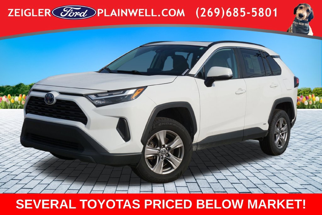 Used 2023 Toyota RAV4 XLE w/ Convenience Package AWD/4WD image 1
