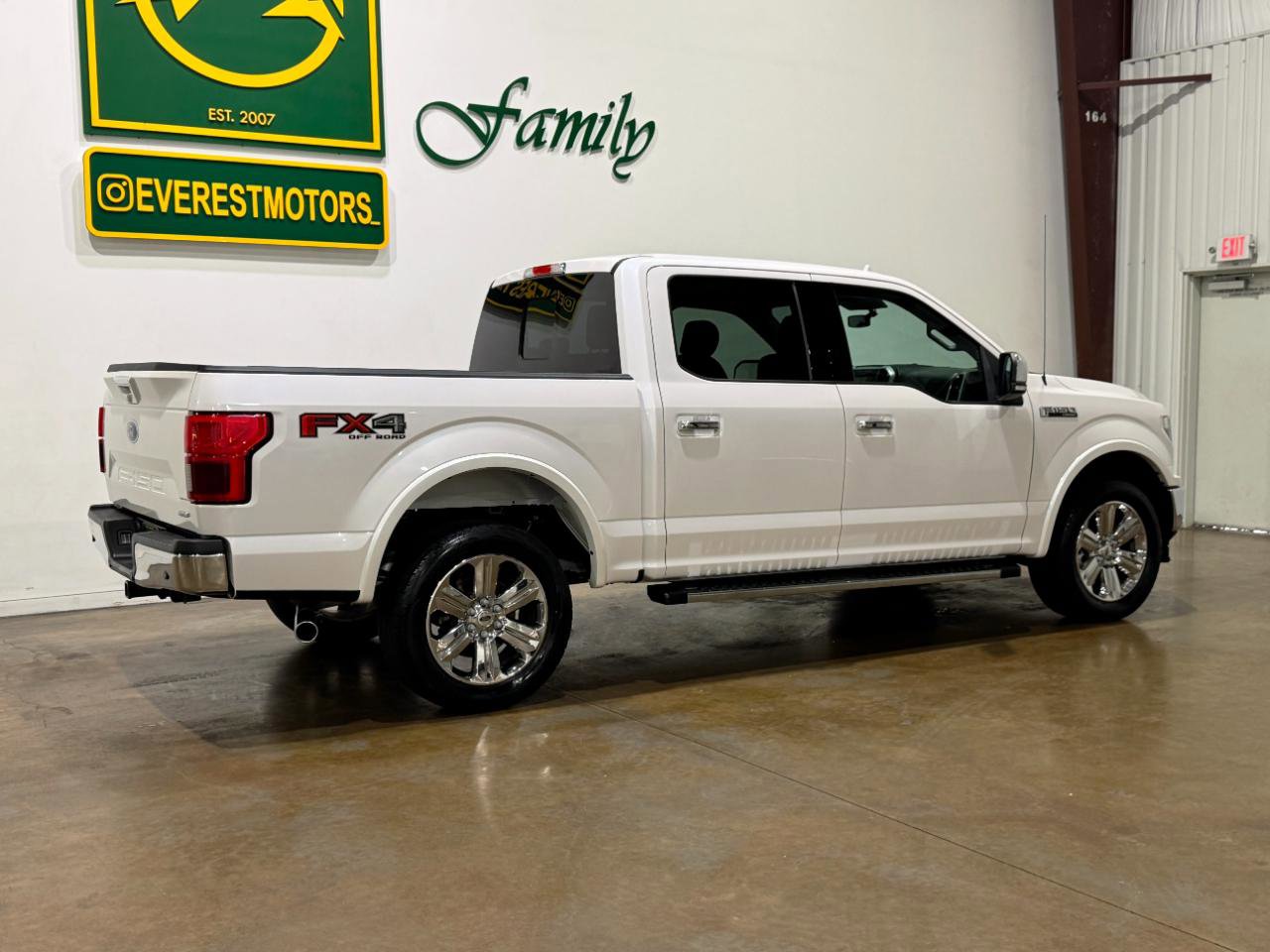 Used 2018 Ford F150 Lariat w/ Equipment Group 502A Luxury AWD/4WD image 8
