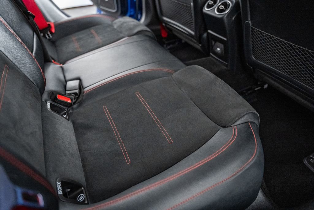 Used 2024 Mercedes-Benz CLA 35 AMG 4MATIC image 32