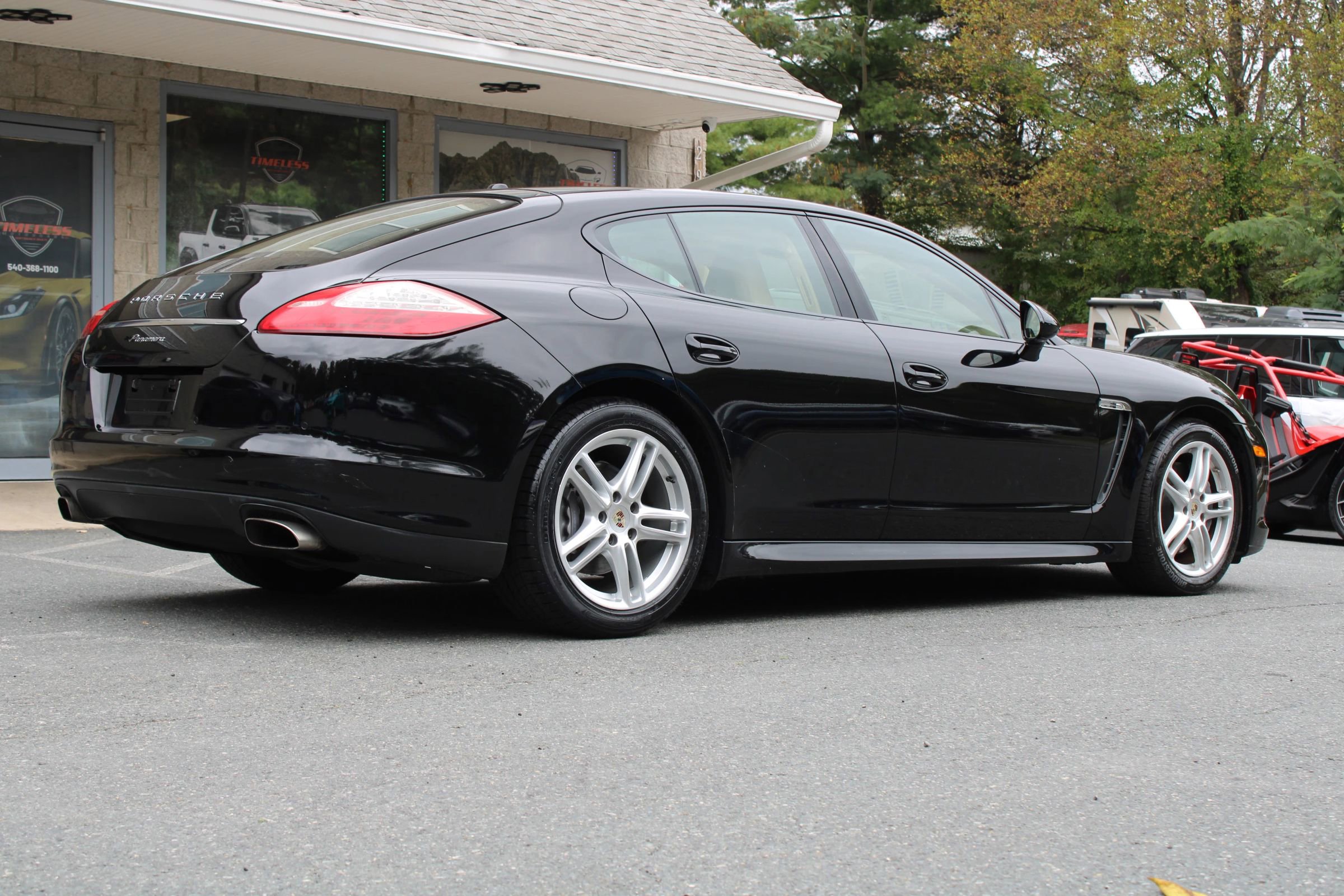 Used 2012 Porsche Panamera 4 image 6