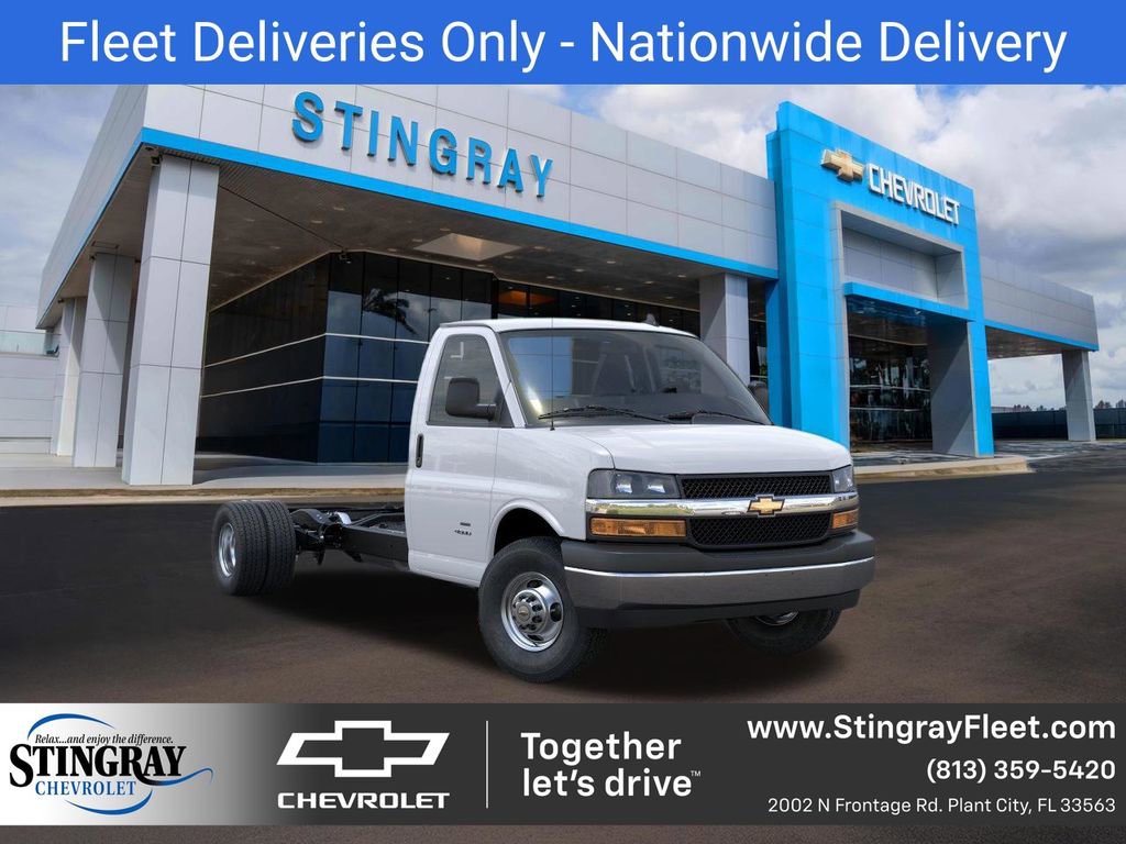 New 2025 Chevrolet Express 4500 Extended w/ Power Convenience Package