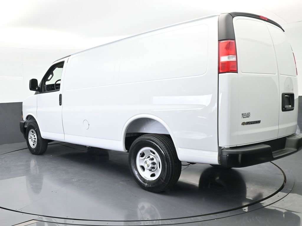 New 2025 Chevrolet Express 2500 w/ Driver Convenience Package image 4
