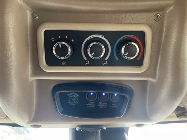 Used 2019 Chevrolet Express 2500 w/ Enhanced Convenience Package image 35
