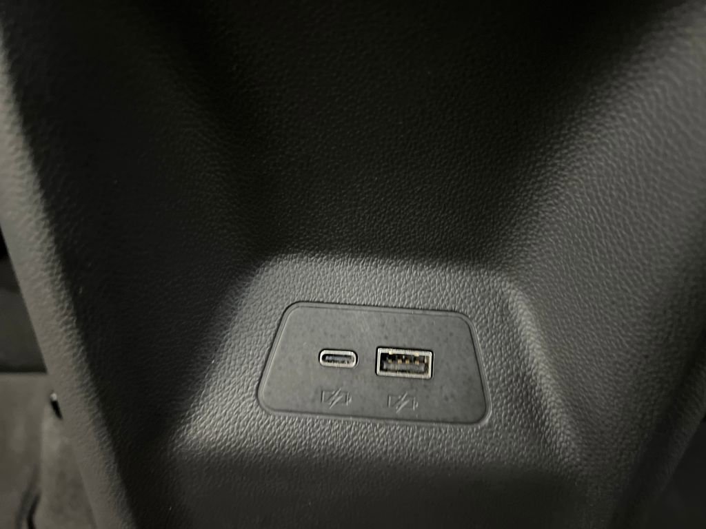 Used 2024 Buick Envision Sport Touring image 23