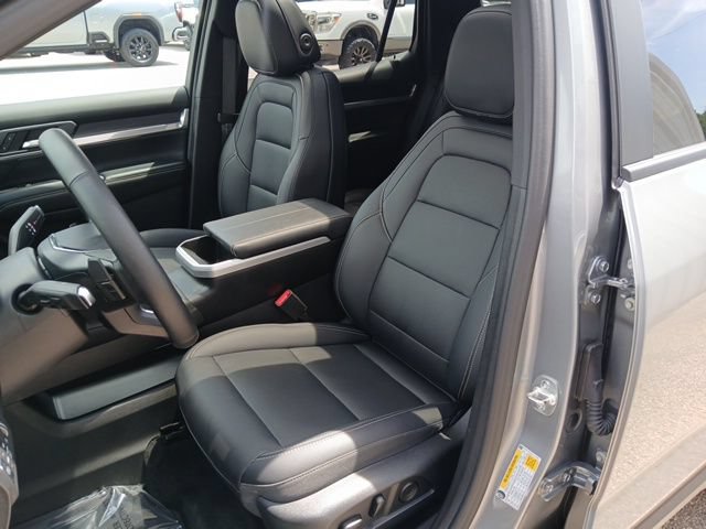 Used 2026 GMC Terrain Elevation w/ Elevation Premium Package AWD/4WD image 31