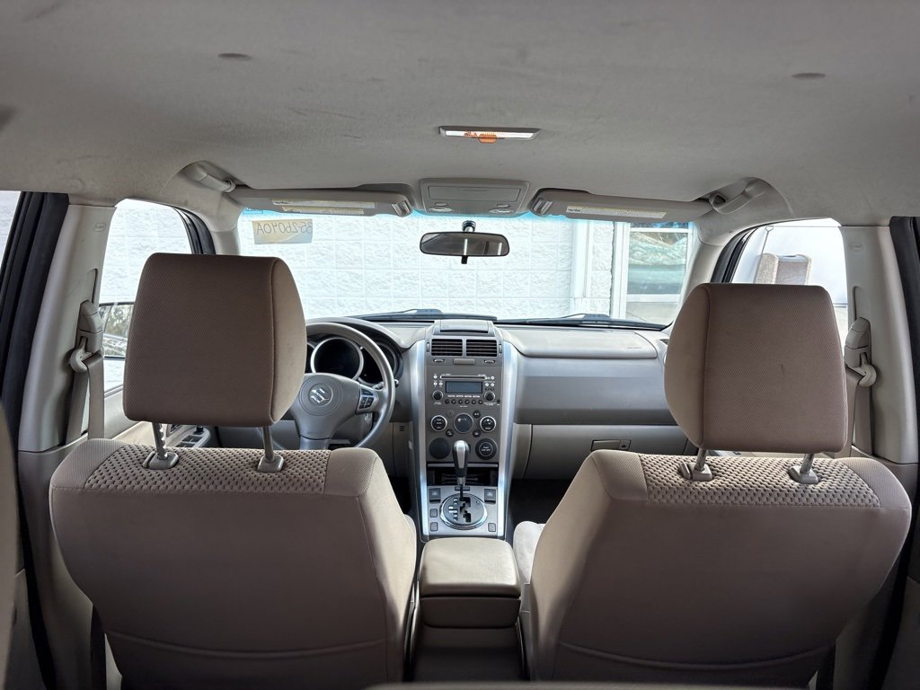 Used 2011 Suzuki Grand Vitara Premium image 9