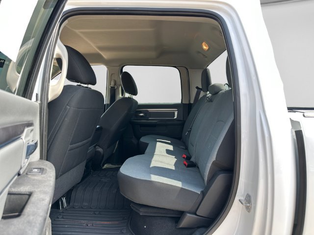 Used 2022 RAM 1500 Classic SLT w/ Protection Group AWD/4WD image 34