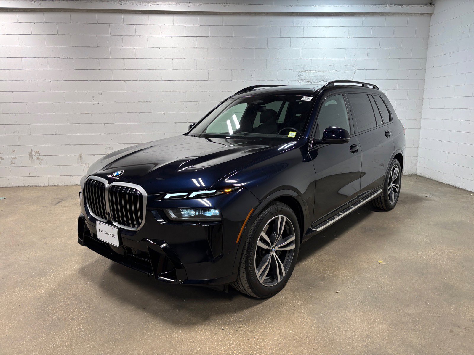 Used 2024 BMW X7 xDrive40i w/ Executive Package AWD/4WD image 1