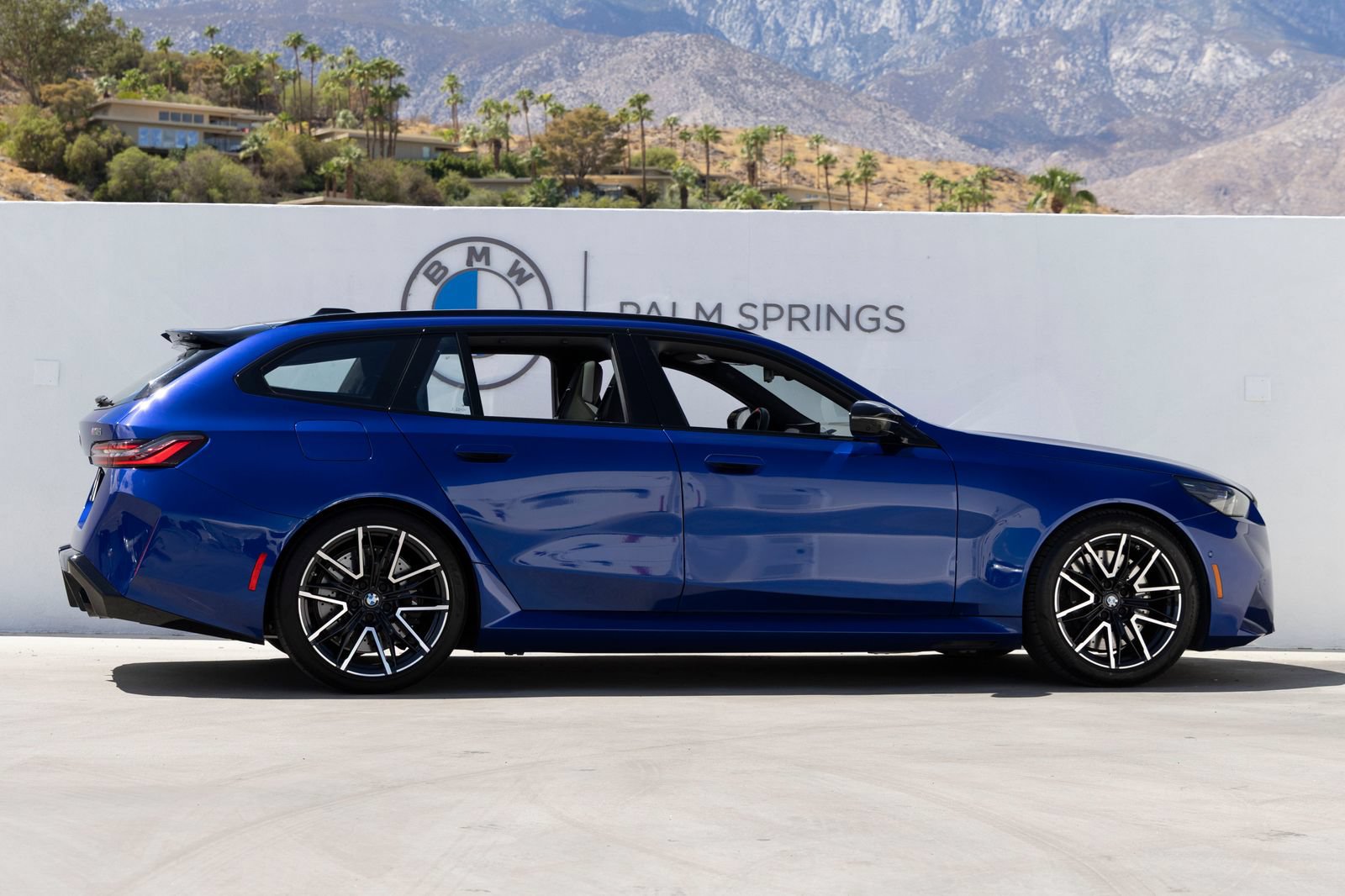 Certified 2025 BMW M5 Touring AWD/4WD image 5
