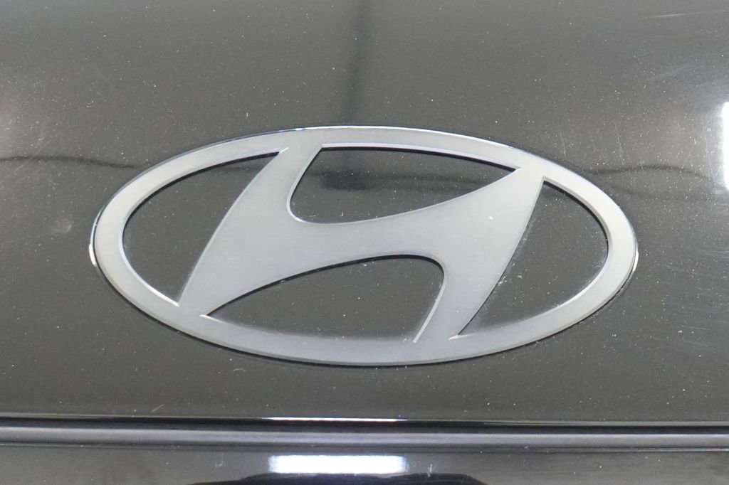 Used 2025 Hyundai Santa Fe Calligraphy image 12