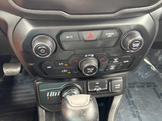Used 2020 Jeep Renegade Trailhawk w/ Cold Weather Group AWD/4WD image 20
