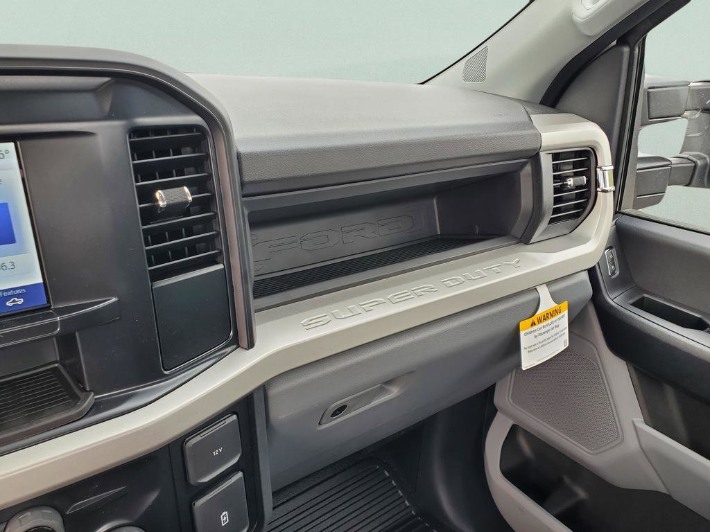 New 2025 Ford F450 XL image 26