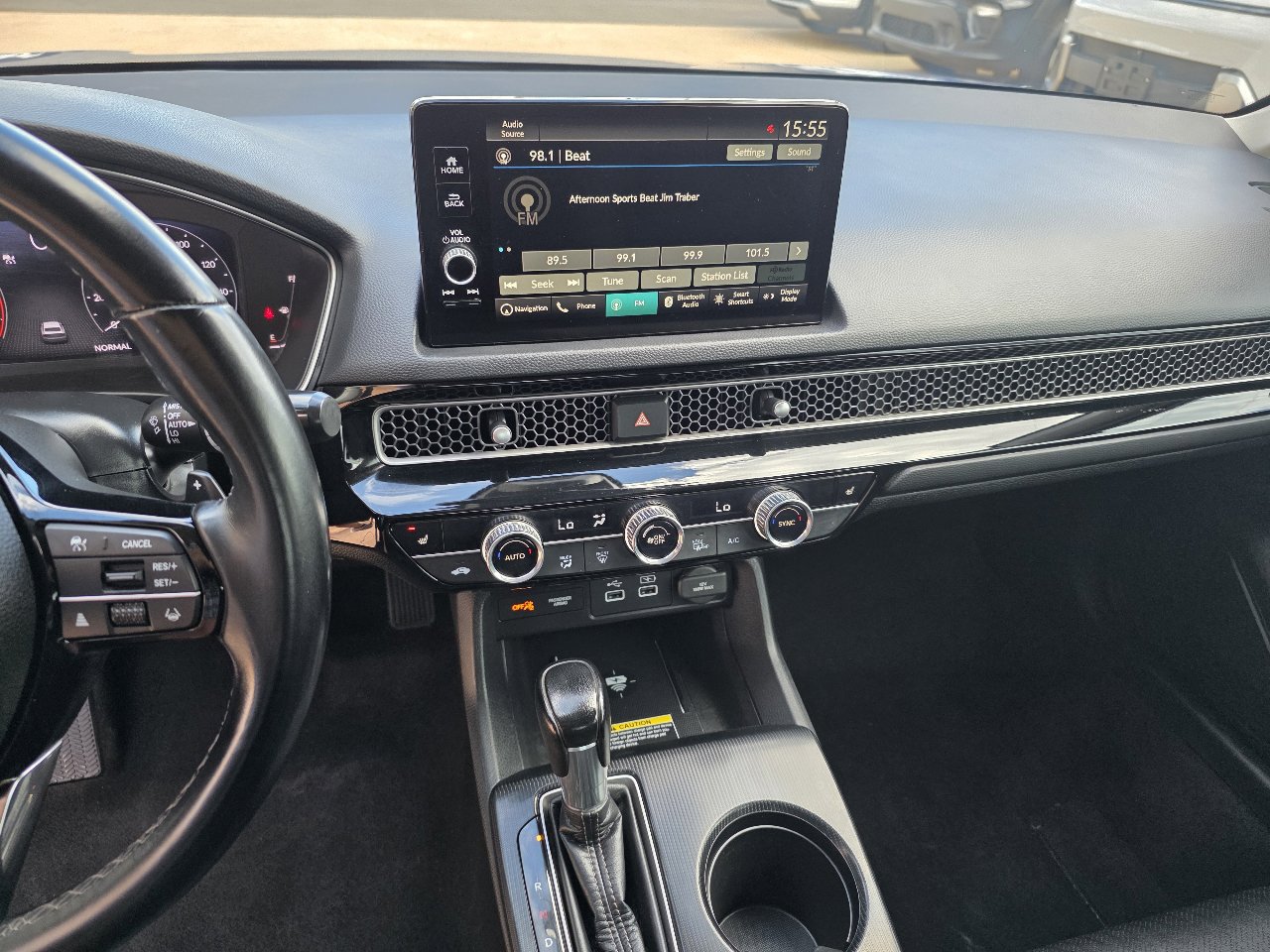 Used 2022 Honda Civic Touring image 16