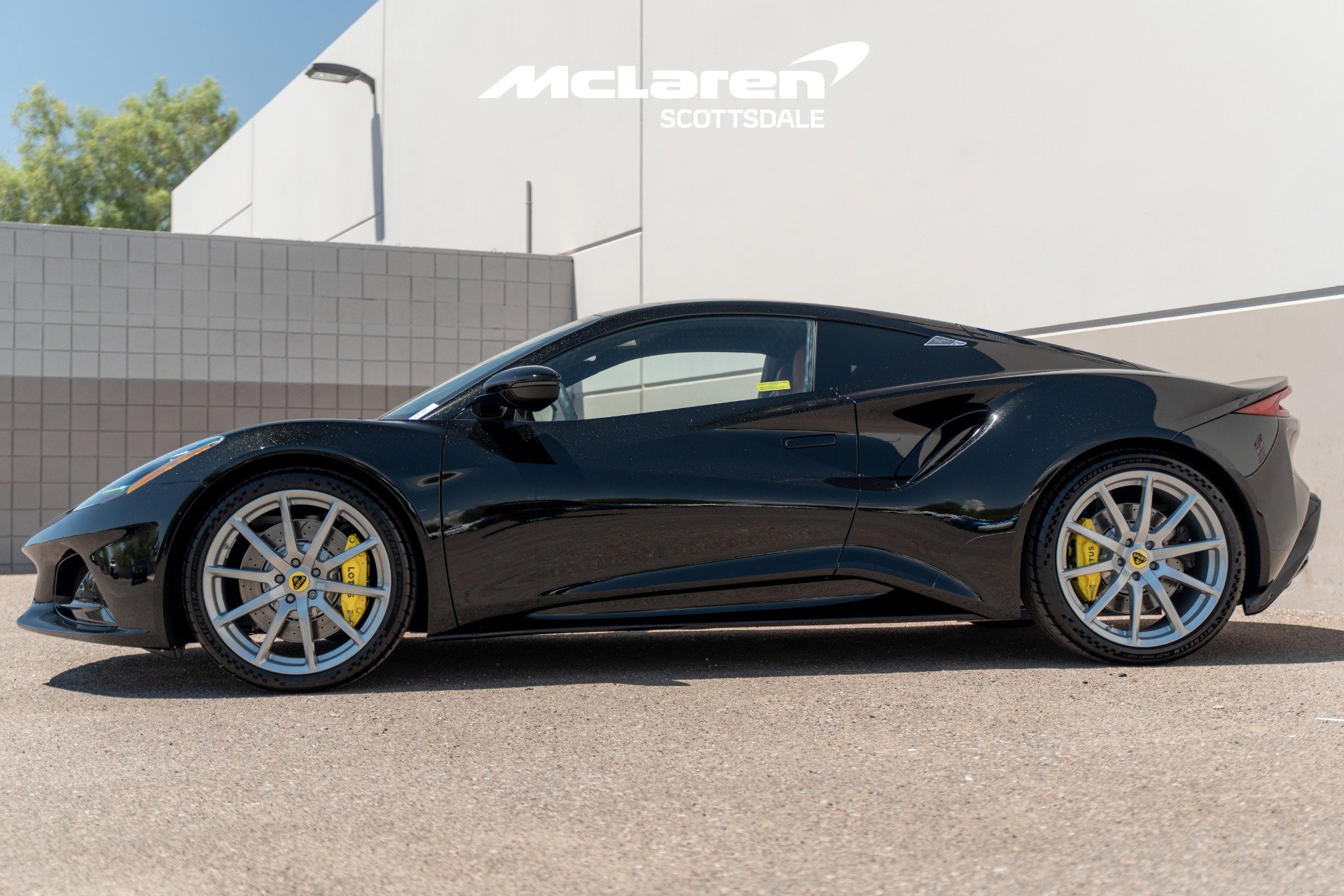 New 2025 Lotus Emira image 4