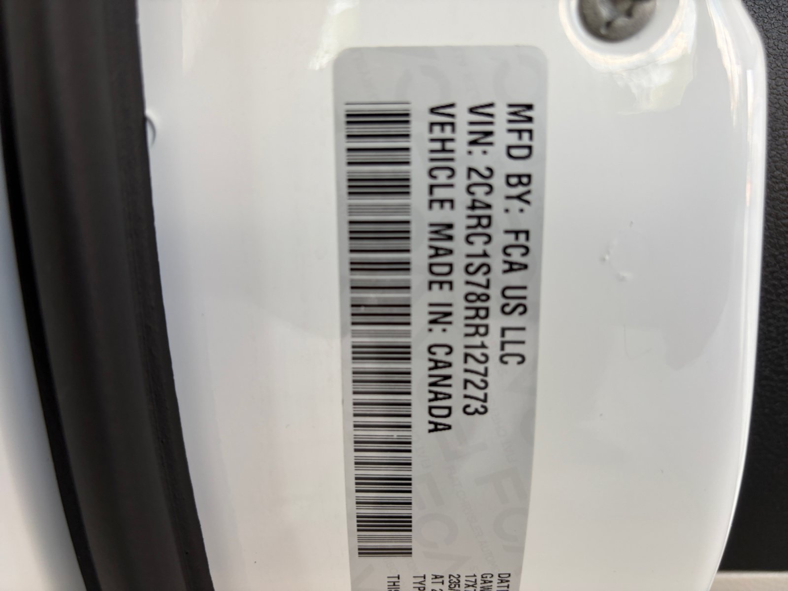Used 2024 Chrysler Pacifica Limited FWD image 30