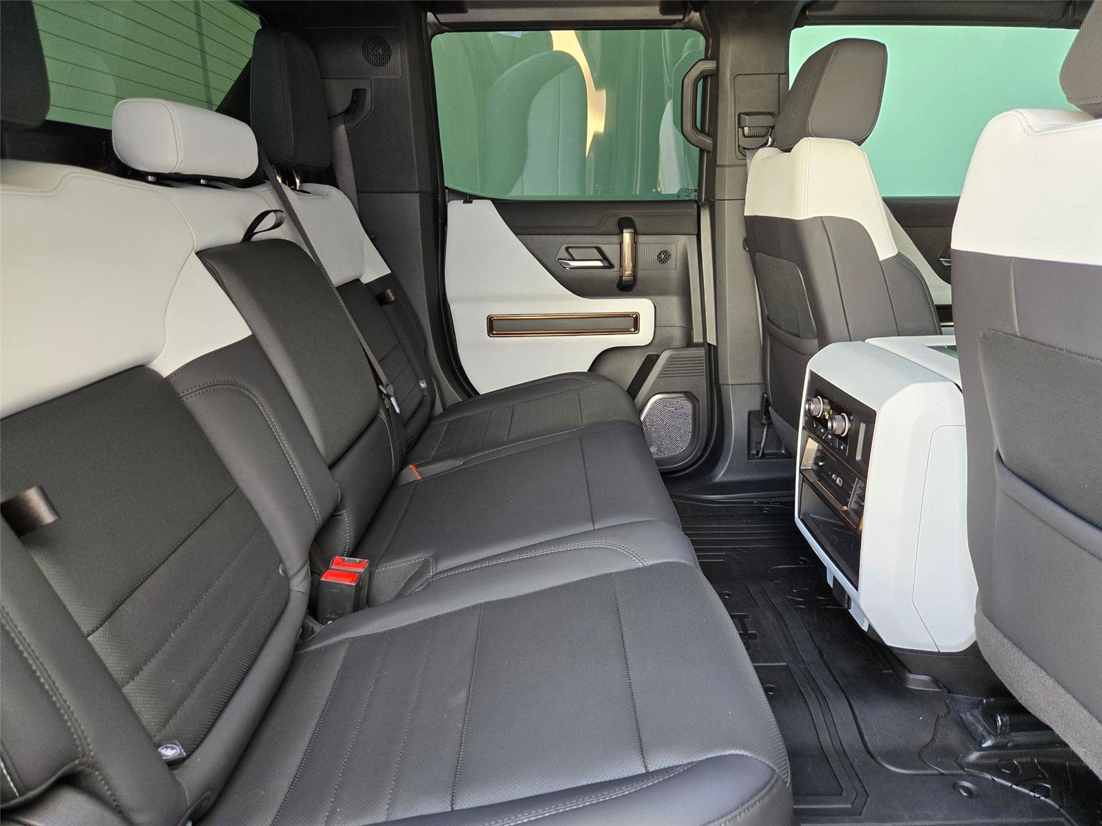 Used 2024 GMC Hummer EV 2X AWD/4WD image 30