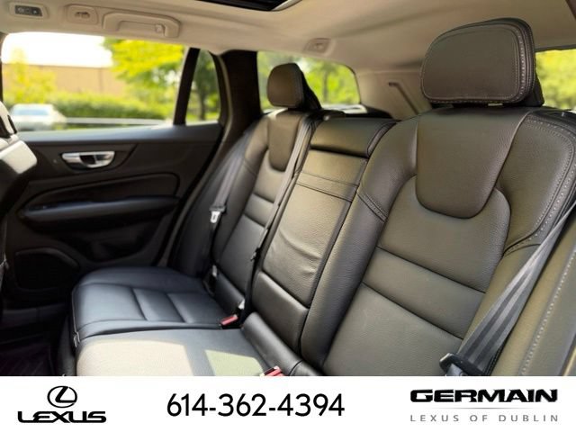 Used 2020 Volvo V60 T5 Cross Country AWD/4WD image 17