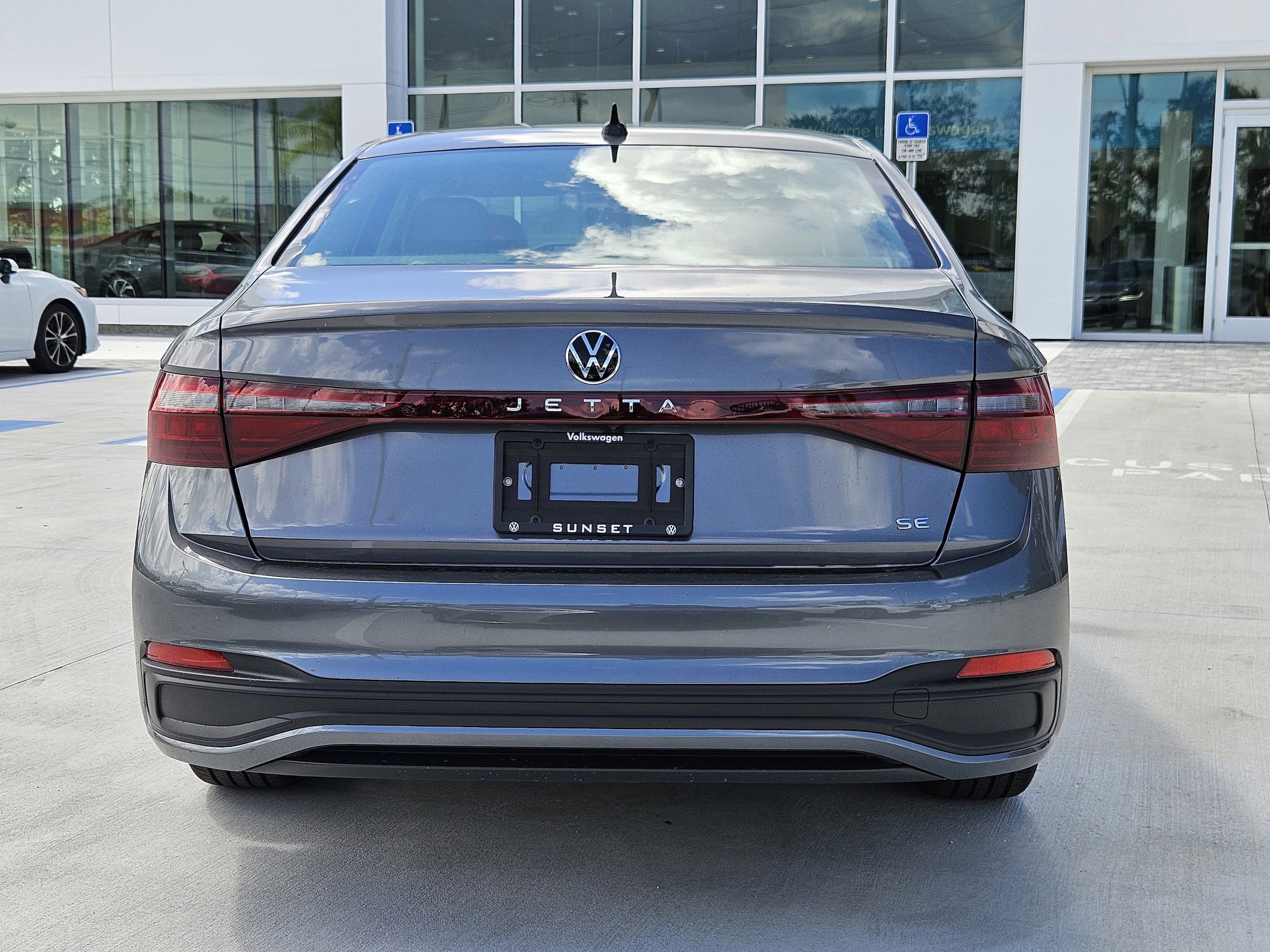 New 2025 Volkswagen Jetta SE image 6