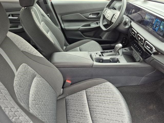 New 2027 Nissan Sentra SV w/ Floor Mat Package FWD image 24