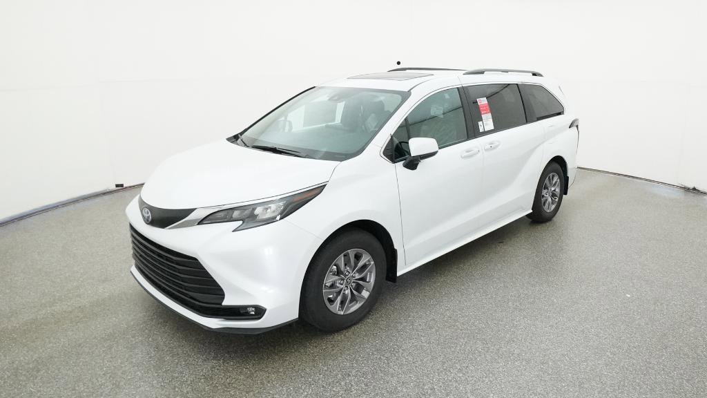 New 2025 Toyota Sienna XLE