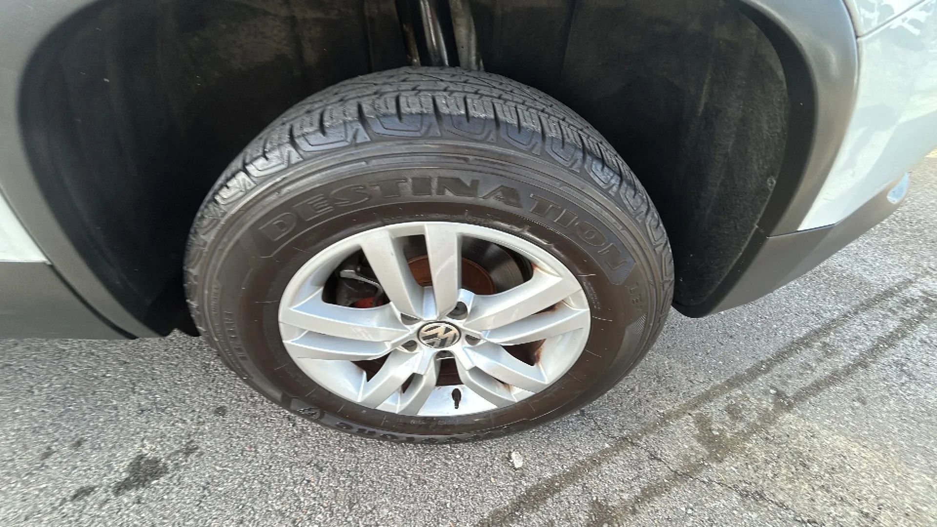 Used 2016 Volkswagen Tiguan SE image 55