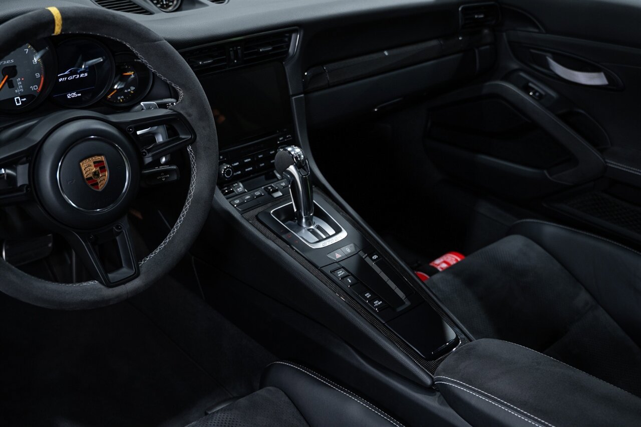 Used 2019 Porsche 911 GT3 RS RWD image 47