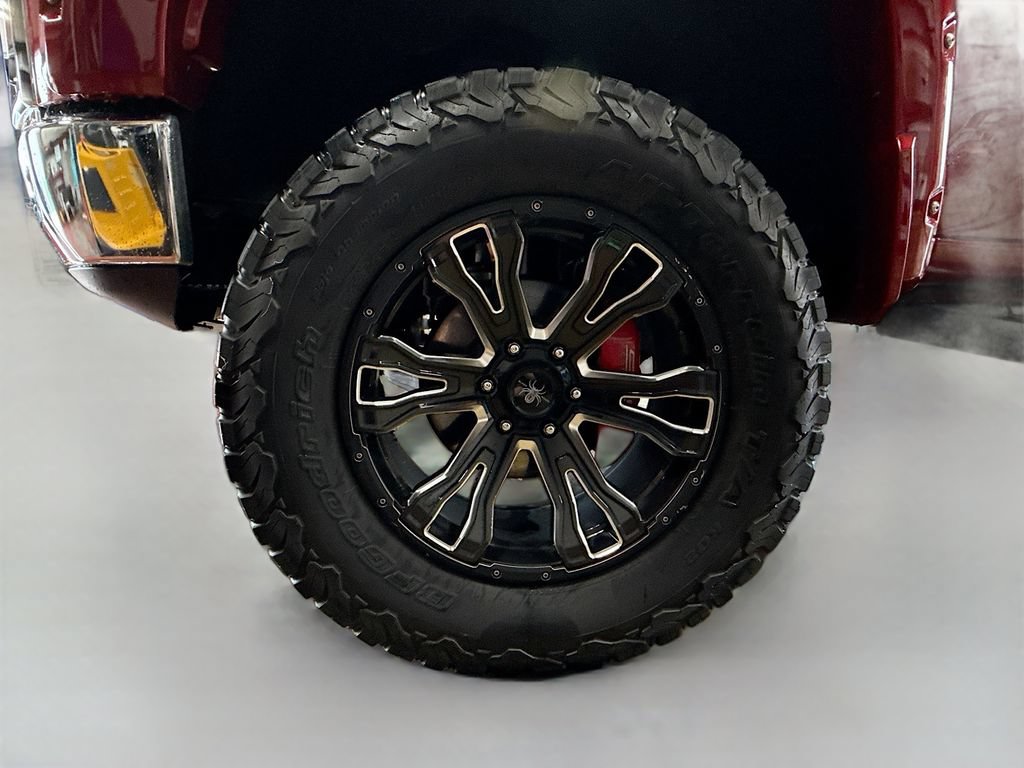 Used 2020 GMC Sierra 1500 SLT w/ SLT Premium Plus Package AWD/4WD image 33