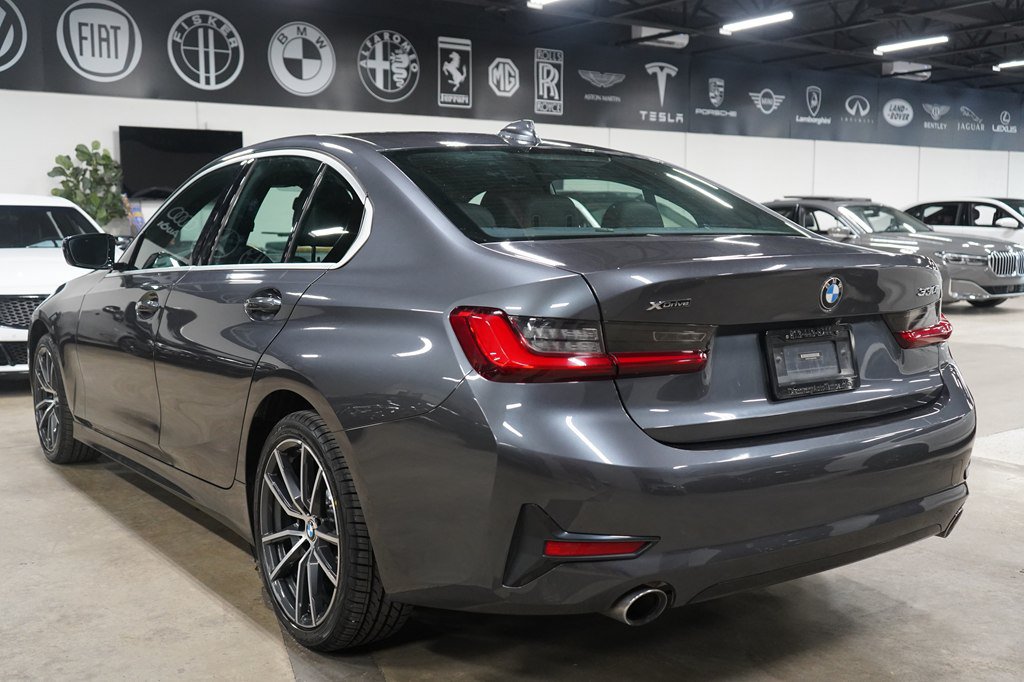 Used 2020 BMW 330i xDrive Sedan AWD/4WD image 3