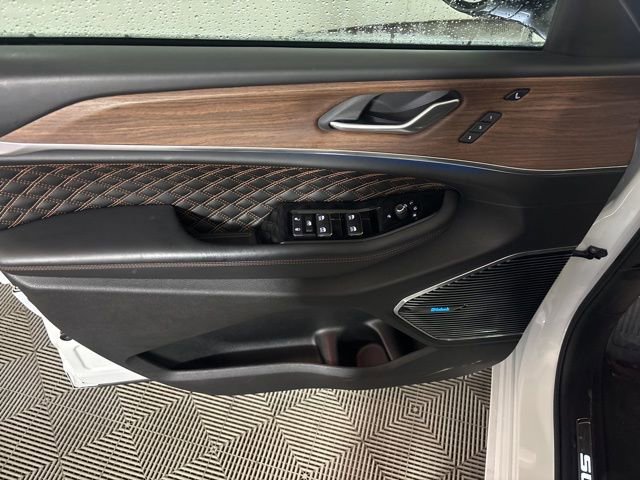 Used 2022 Jeep Grand Cherokee Summit w/ Luxury Tech Group V image 19