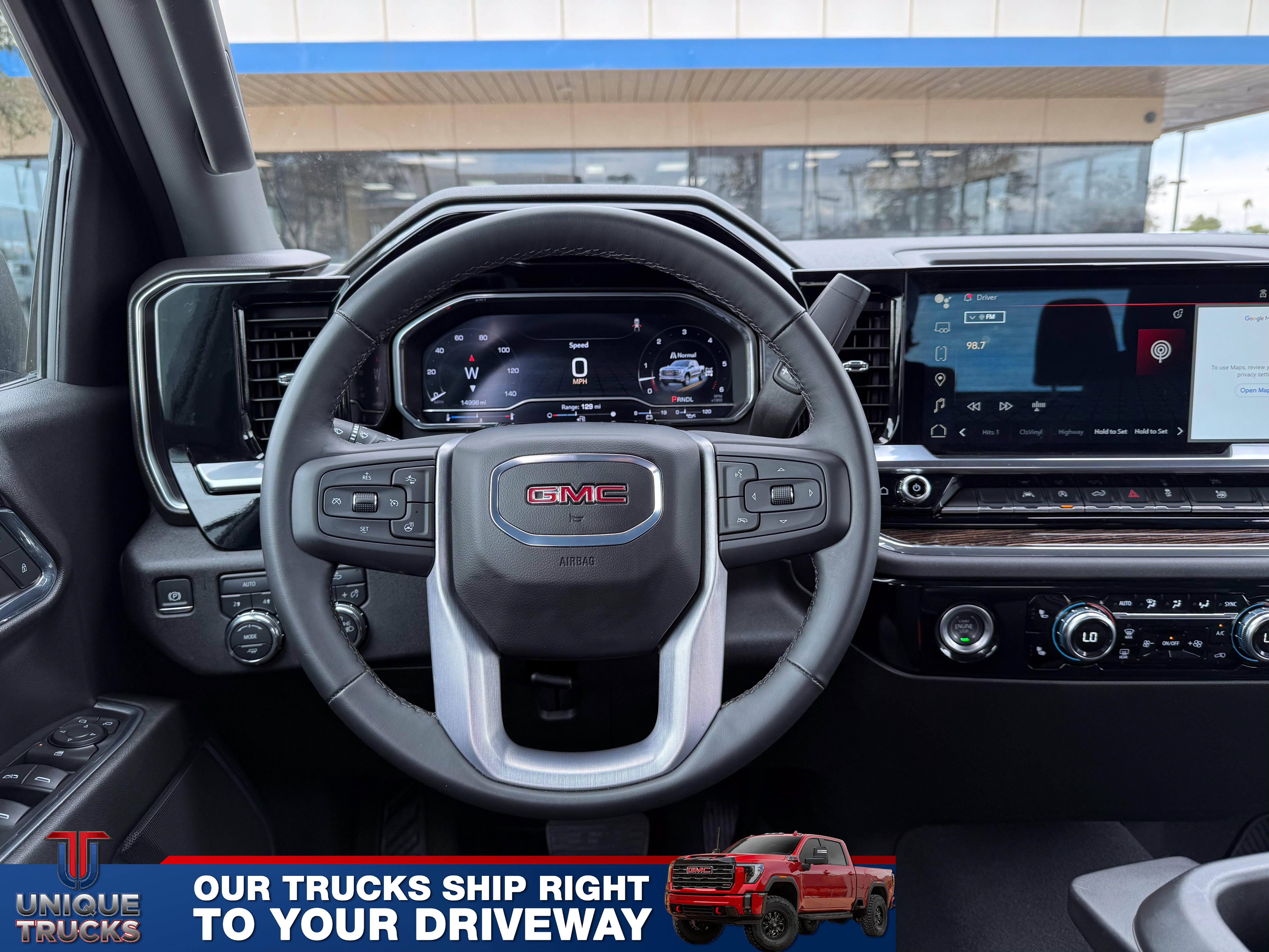 Used 2024 GMC Sierra 1500 SLE image 32