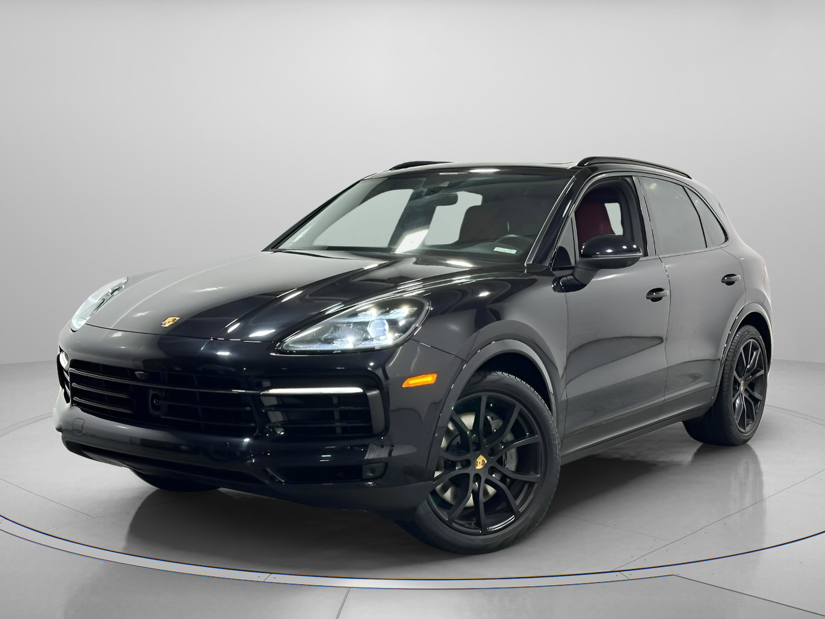 Used 2021 Porsche Cayenne S image 1