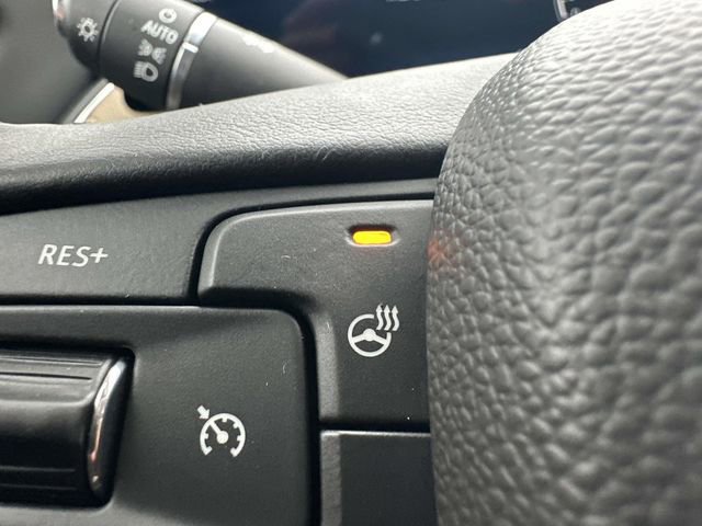 Certified 2024 Cadillac XT4 Luxury w/ Cold Weather Package image 73