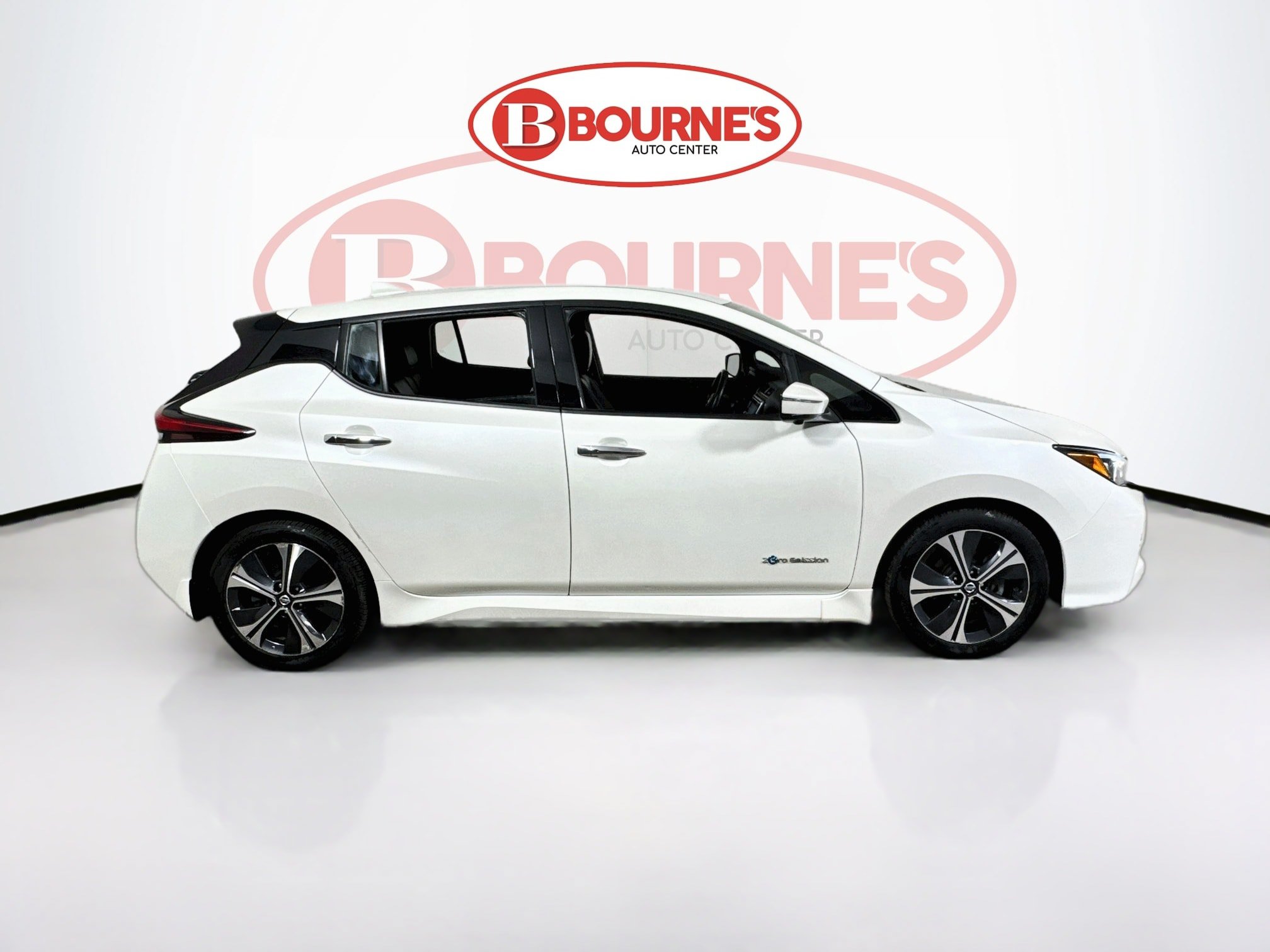 Used 2018 Nissan Leaf SL w/ SL Technology Package FWD image 12