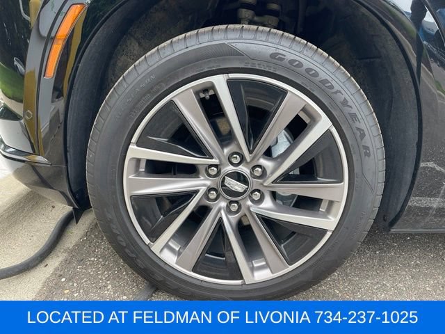 Used 2026 Cadillac Vistiq Sport w/ LPO, Floor Liner Package AWD/4WD image 5