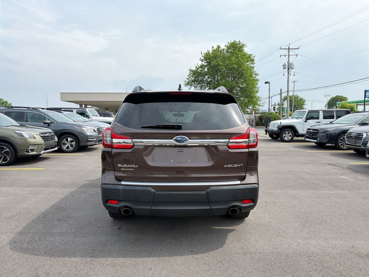 Used 2020 Subaru Ascent Premium w/ Sport Package AWD/4WD image 12