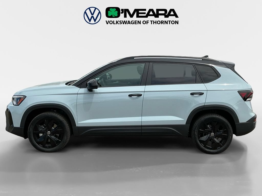 New 2026 Volkswagen Taos SE FWD image 2