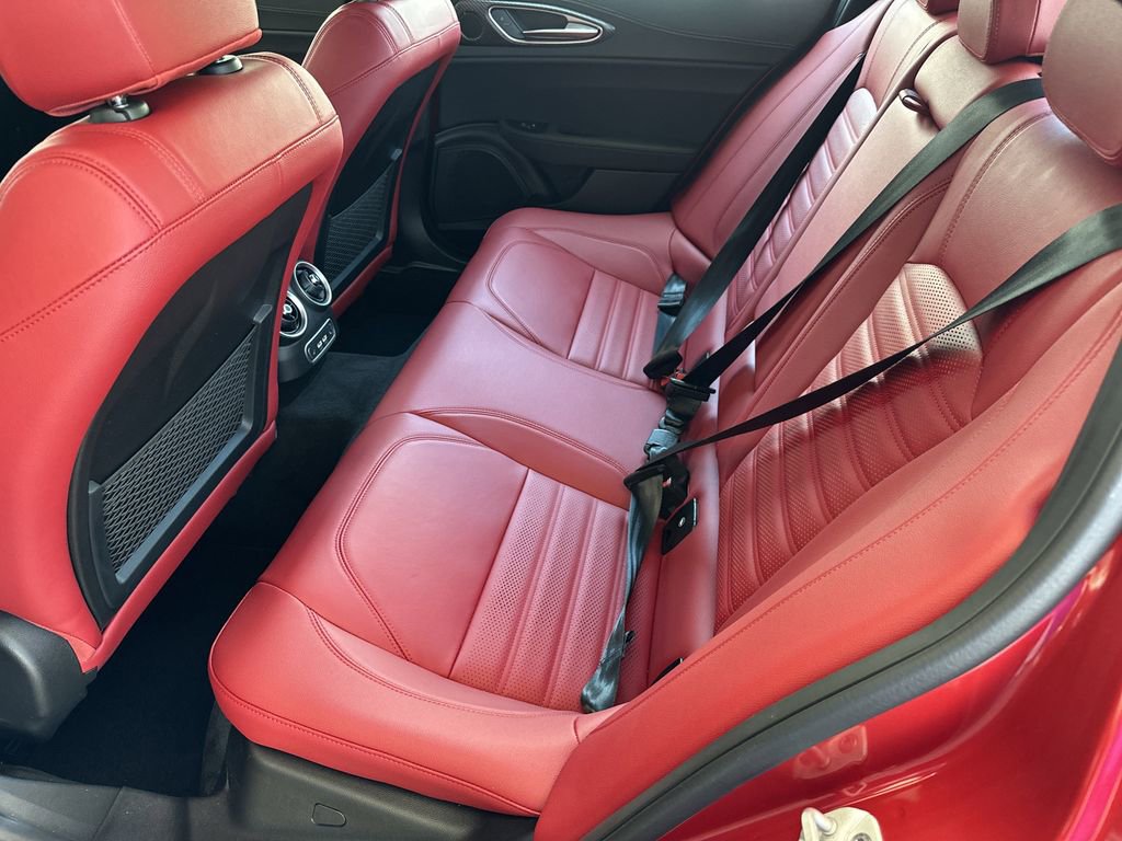 Used 2024 Alfa Romeo Giulia Quadrifoglio RWD image 30
