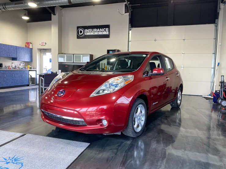 Used 2013 Nissan Leaf SV w/ LED & Quick Charge Pkg FWD image 3