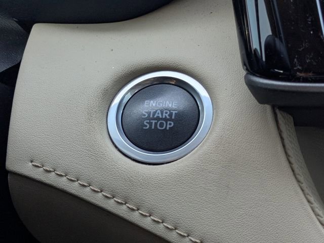 Used 2020 Toyota Highlander Limited image 30