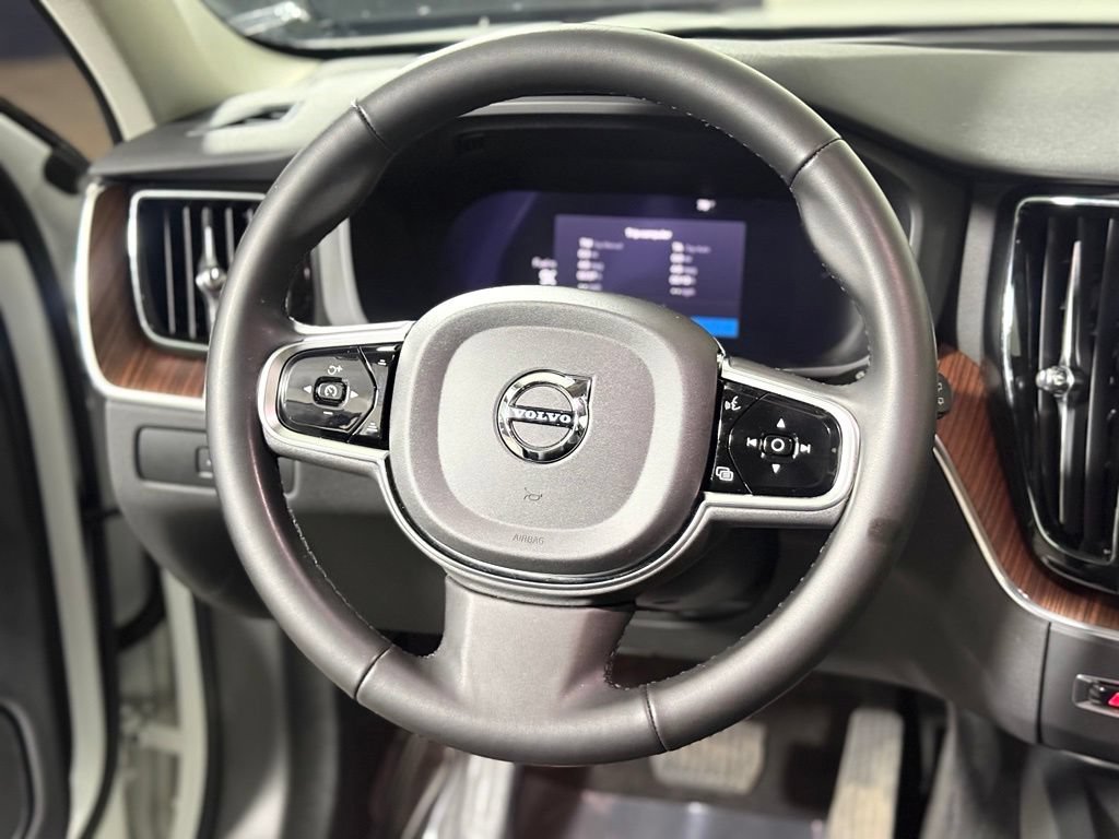 Used 2024 Volvo XC60 B5 Plus w/ Protection Package Premier AWD/4WD image 12