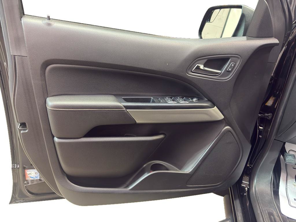 Used 2021 GMC Canyon AT4 AWD/4WD image 15