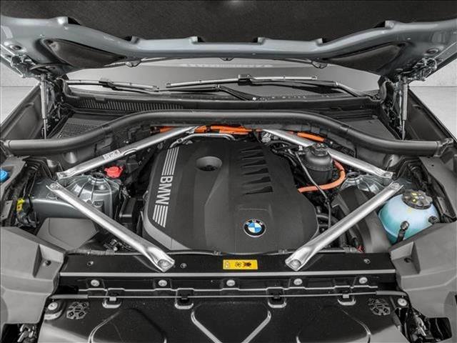 New 2026 BMW X5 xDrive50e image 15