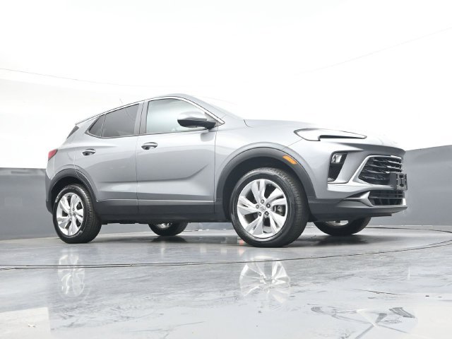Used 2025 Buick Encore GX Preferred AWD/4WD image 22