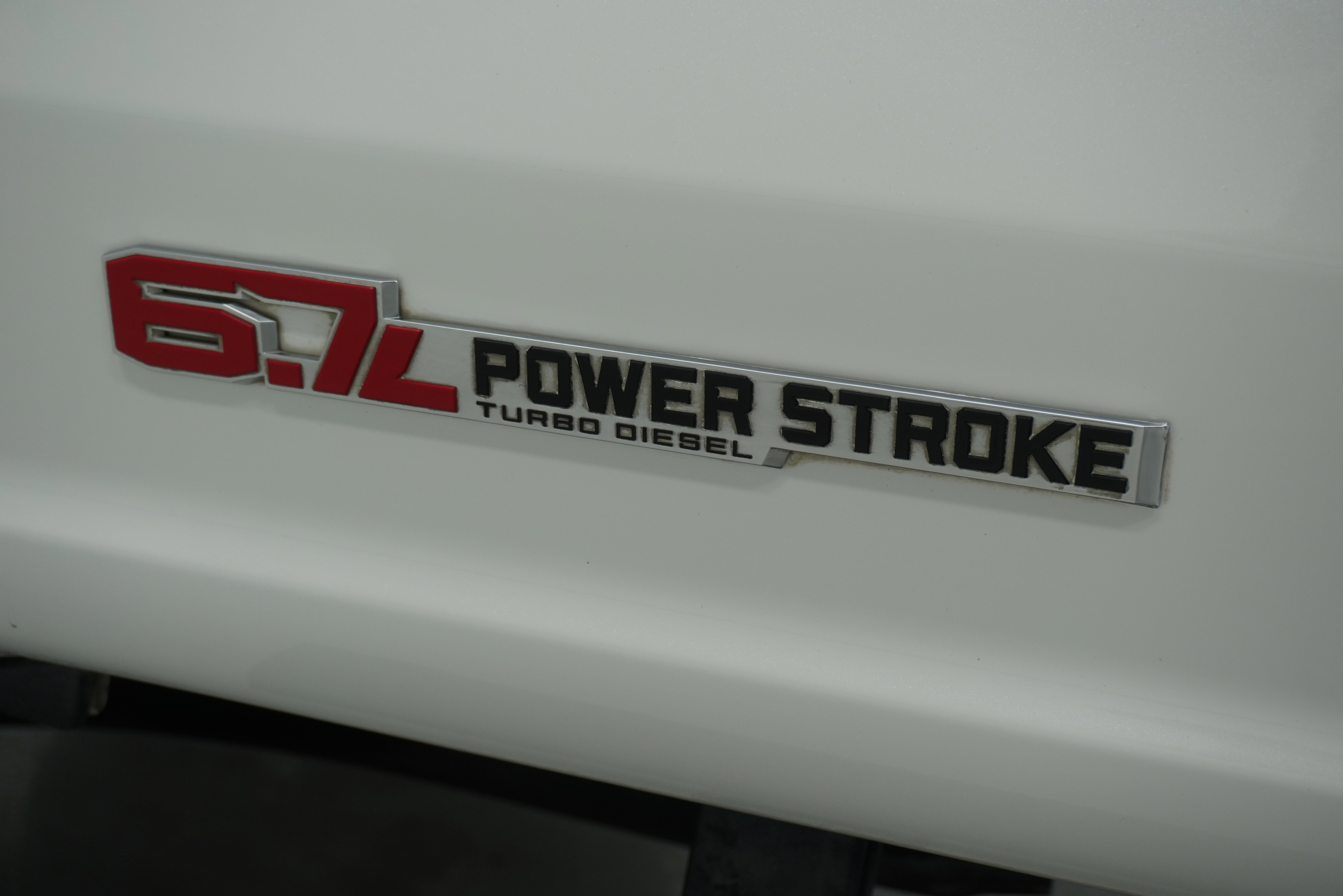 Used 2023 Ford F350 Lariat w/ Chrome Package image 8