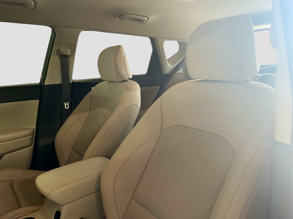 Used 2020 Kia Soul S FWD image 19