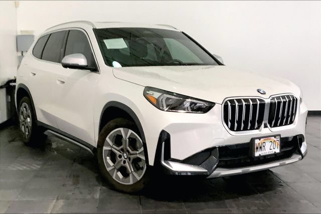 Used 2023 BMW X1 xDrive28i w/ Premium Package AWD/4WD image 2