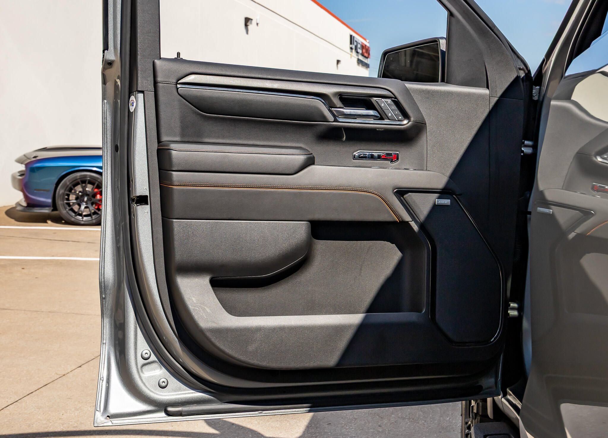 Used 2024 GMC Sierra 1500 AT4 w/ Technology Package AWD/4WD image 37