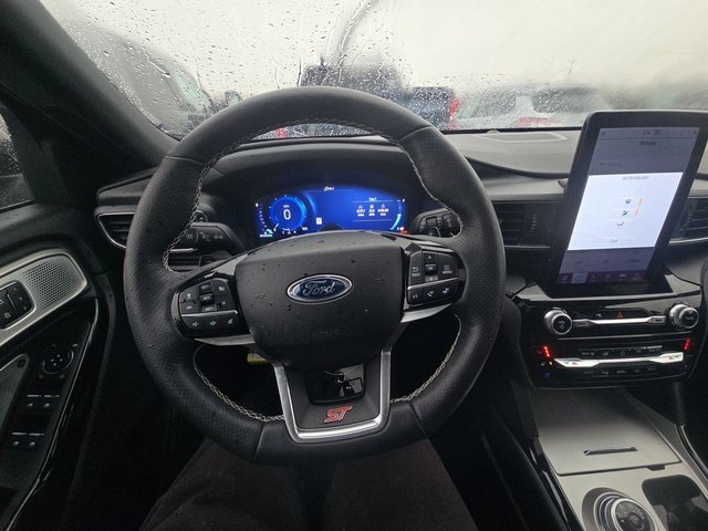 Used 2024 Ford Explorer ST w/ Equipment Group 401A image 10