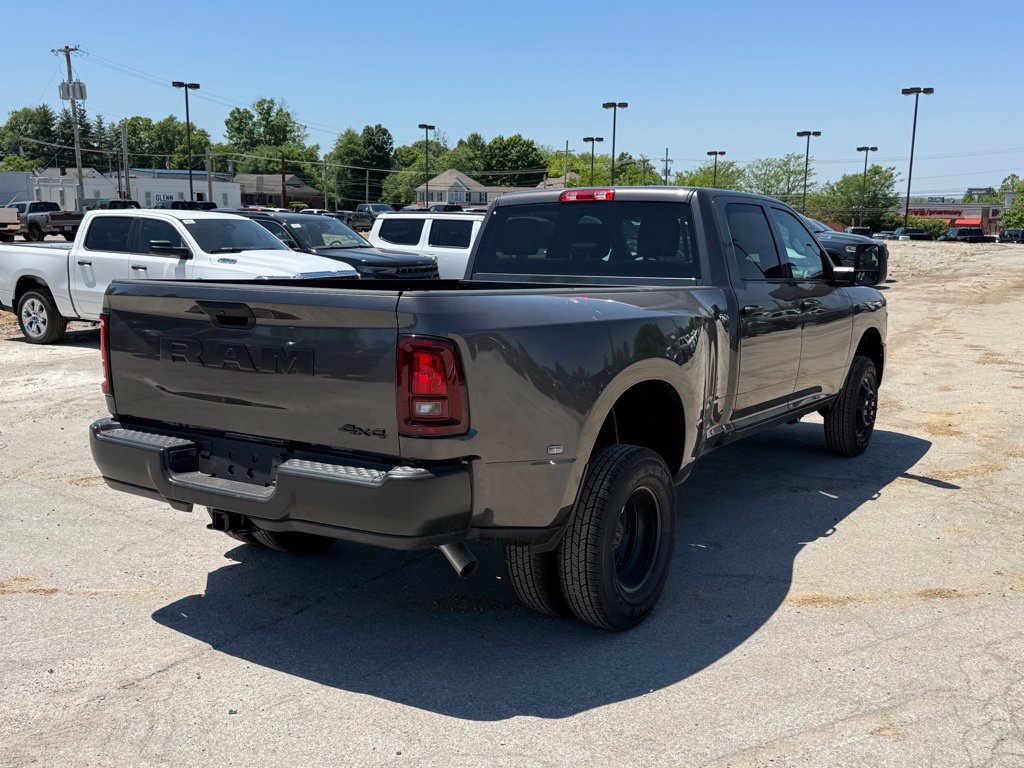 New 2026 RAM 3500 Tradesman AWD/4WD image 6