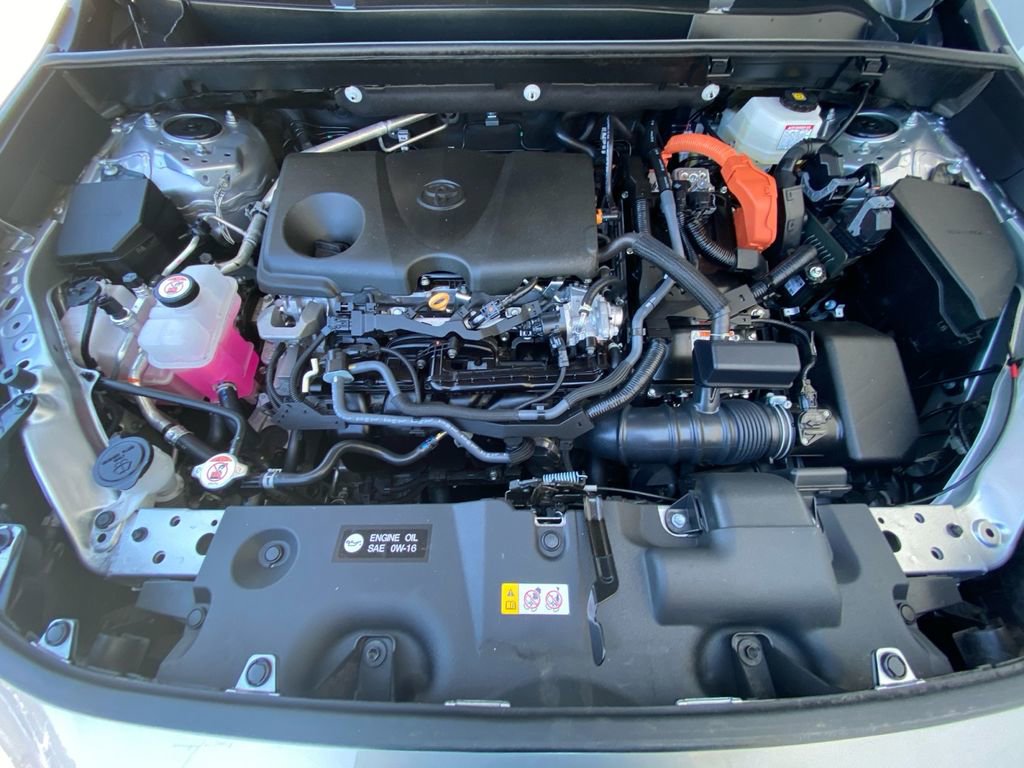 Used 2025 Toyota RAV4 XLE AWD/4WD image 29